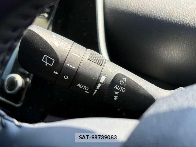 Toyota PRIUS 2021-11 8628418-21