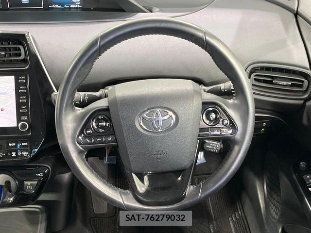 Toyota PRIUS 2021-11 8628420-10