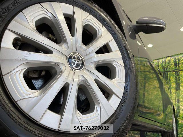 Toyota PRIUS 2021-11 8628420-12