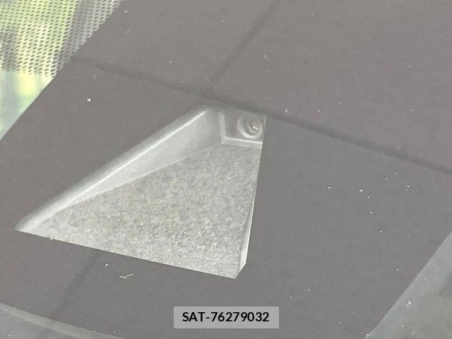Toyota PRIUS 2021-11 8628420-2