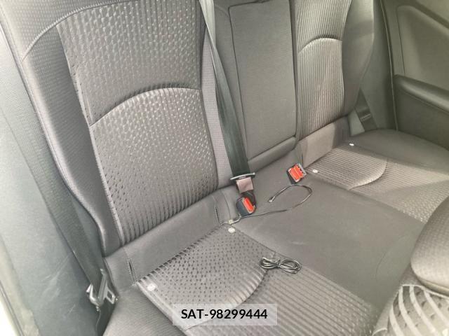 Toyota PRIUS 2017-11 8628436-13