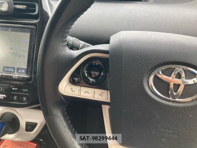 Toyota PRIUS 2017-11 8628436-19