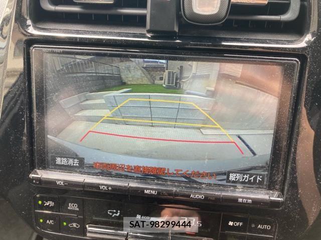 Toyota PRIUS 2017-11 8628436-23