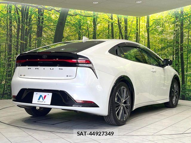 Toyota PRIUS 2023-09 8628396-16