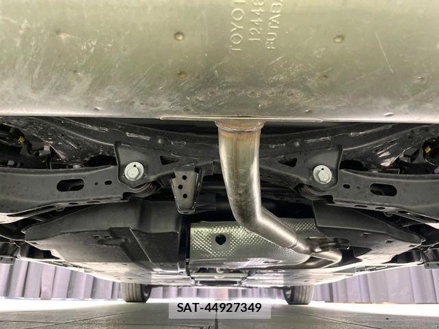 Toyota PRIUS 2023-09 8628396-18