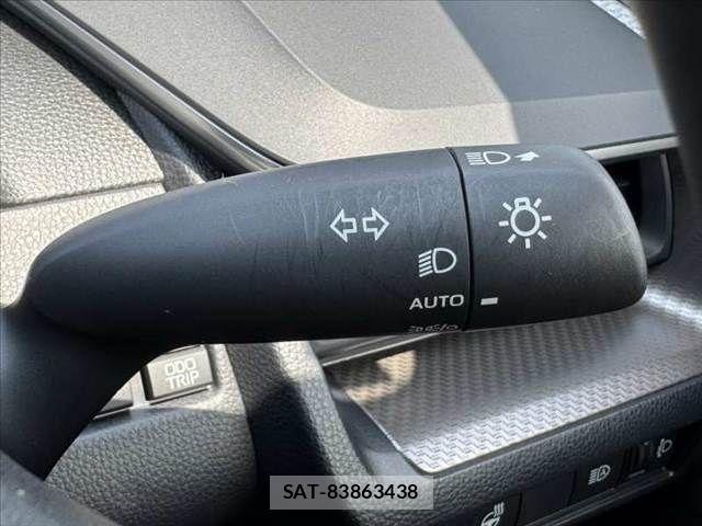 Toyota PRIUS 2025-01 8628388-28