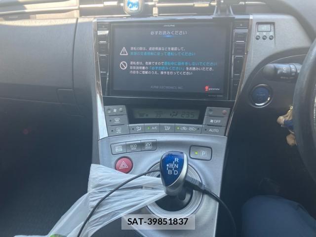 Toyota PRIUS 2014-03 8628475-14