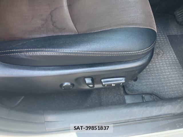 Toyota PRIUS 2014-03 8628475-7