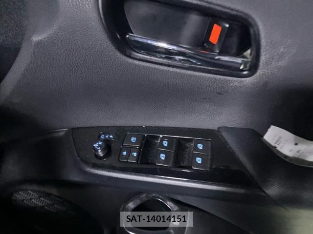 Toyota PRIUS 2015-12 8661058-12