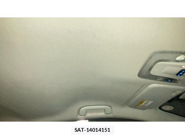 Toyota PRIUS 2015-12 8661058-22