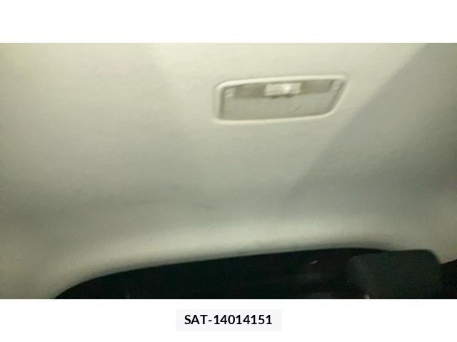 Toyota PRIUS 2015-12 8661058-23