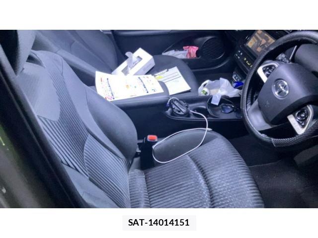 Toyota PRIUS 2015-12 8661058-24