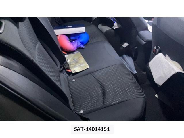 Toyota PRIUS 2015-12 8661058-26