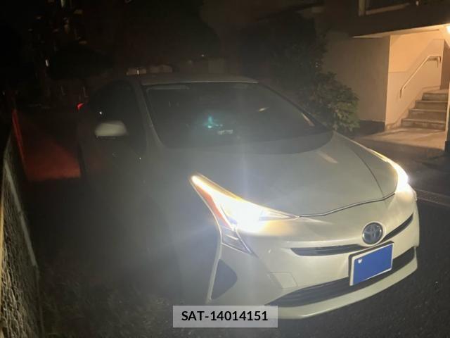Toyota PRIUS 2015-12 8661058-2