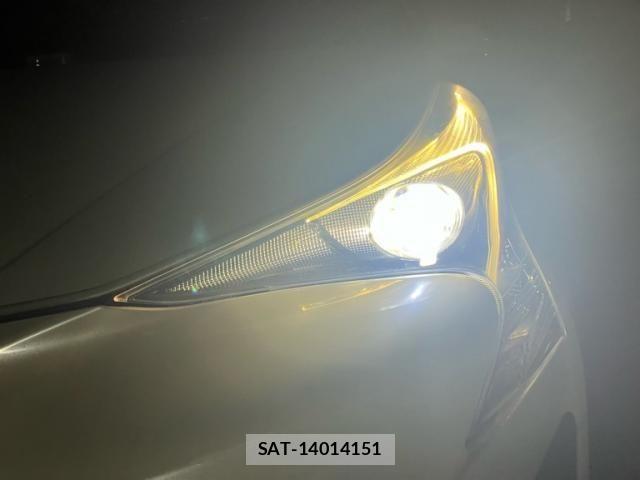 Toyota PRIUS 2015-12 8661058-6