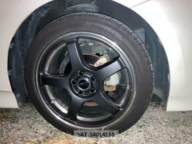 Toyota PRIUS 2015-12 8661058-7