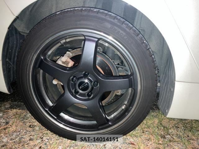 Toyota PRIUS 2015-12 8661058-8