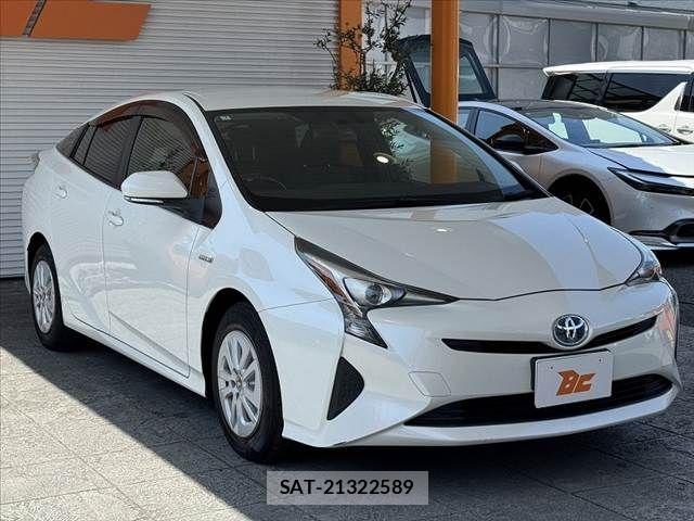 Toyota PRIUS 2018-02 8661037-9