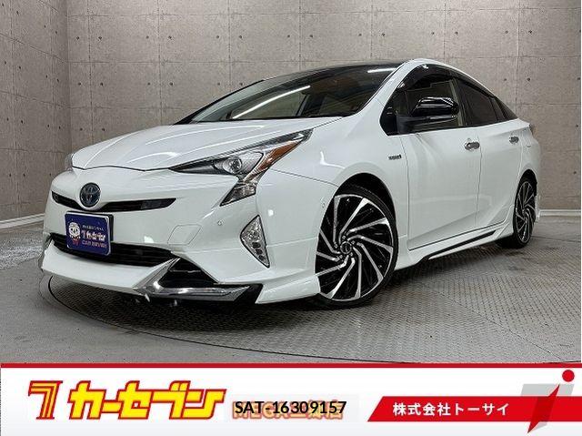 Toyota PRIUS 2018-05 8666747-0