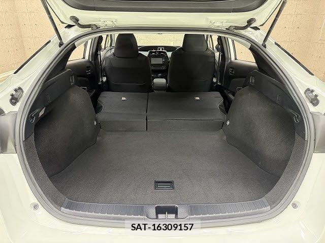 Toyota PRIUS 2018-05 8666747-10