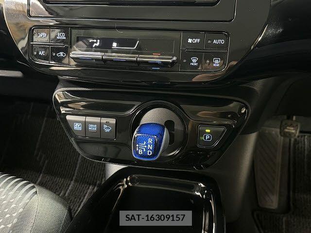 Toyota PRIUS 2018-05 8666747-14