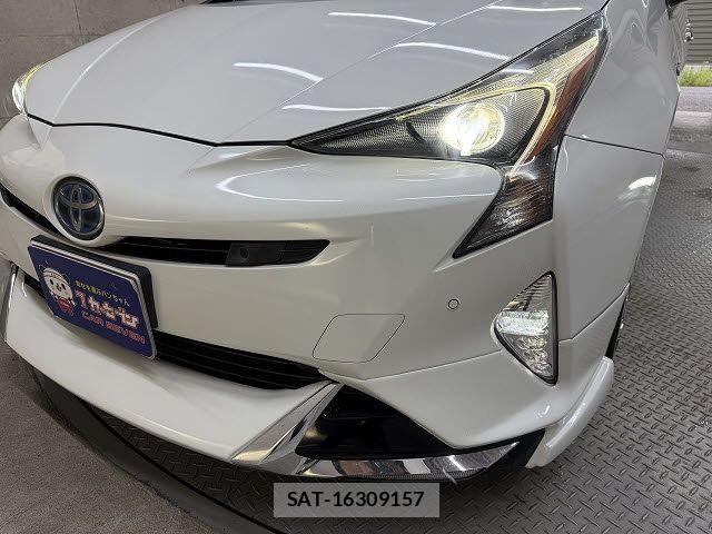 Toyota PRIUS 2018-05 8666747-6