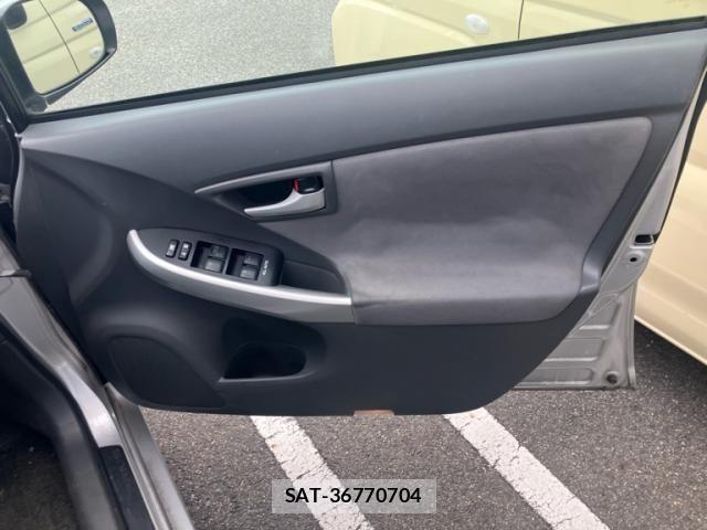 Toyota PRIUS 2009-07 8661088-12