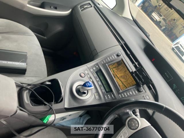 Toyota PRIUS 2009-07 8661088-15