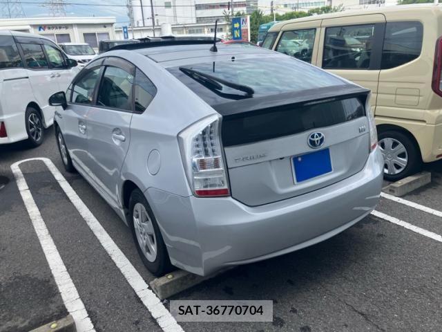Toyota PRIUS 2009-07 8661088-3
