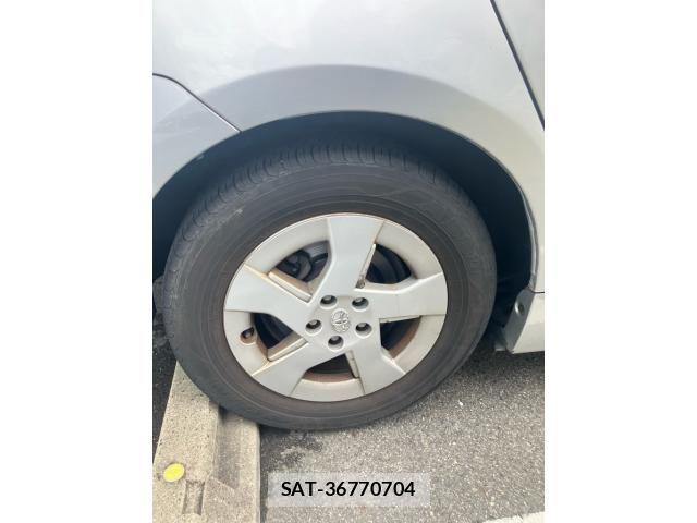 Toyota PRIUS 2009-07 8661088-6
