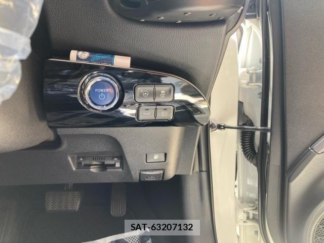 Toyota PRIUS 2019-07 8666749-11
