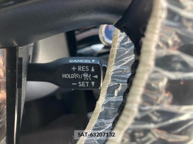 Toyota PRIUS 2019-07 8666749-16