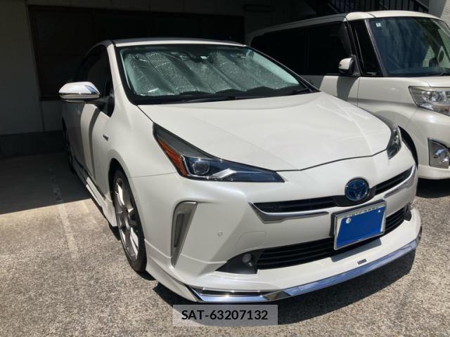 Toyota PRIUS 2019-07 8666749-1