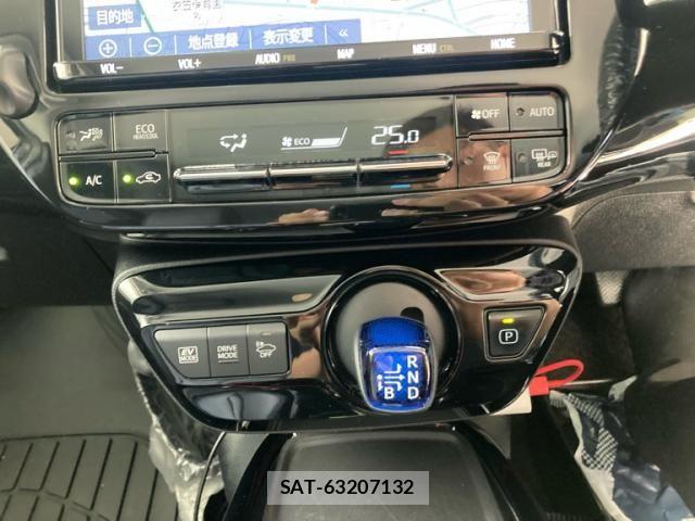 Toyota PRIUS 2019-07 8666749-25