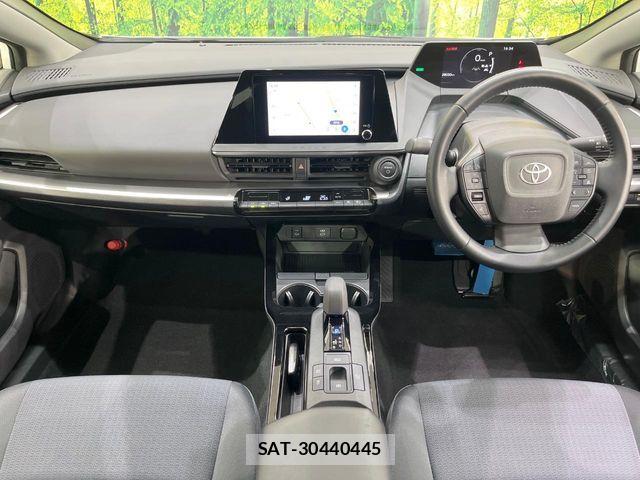 Toyota PRIUS 2024-01 8661007-1