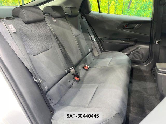 Toyota PRIUS 2024-01 8661007-8