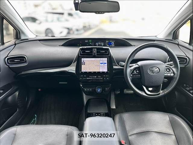 Toyota PRIUS 2020-01 8661013-1