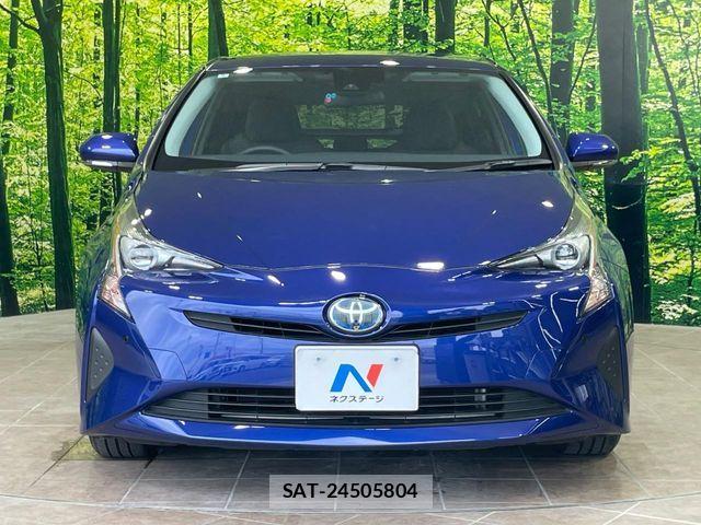 Toyota PRIUS 2016-06 8661028-13