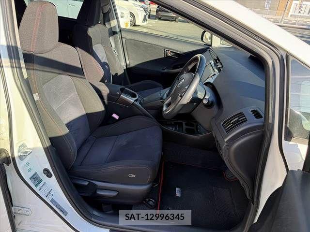 Toyota PRIUS 2013-10 8661050-15