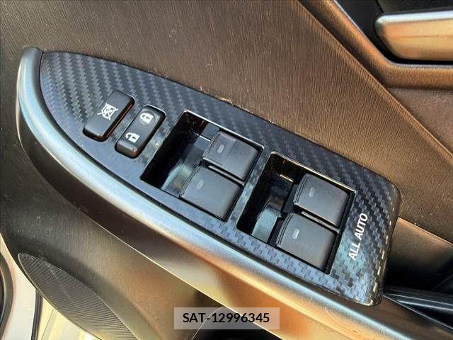 Toyota PRIUS 2013-10 8661050-29