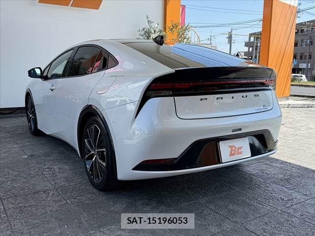 Toyota PRIUS 2025-02 8660998-10