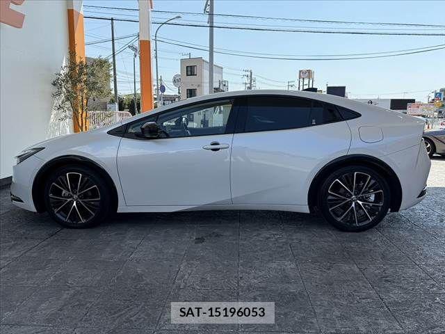 Toyota PRIUS 2025-02 8660998-13