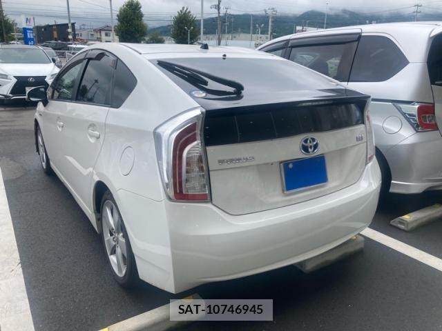 Toyota PRIUS 2012-01 8661072-9