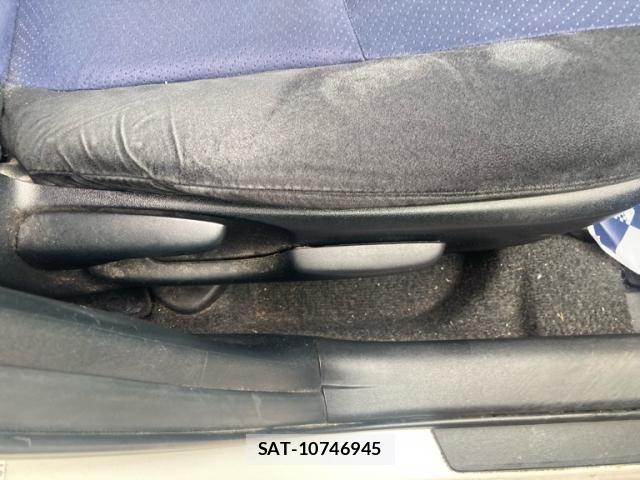 Toyota PRIUS 2012-01 8661072-15