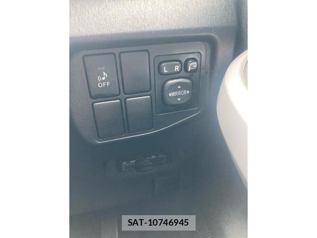 Toyota PRIUS 2012-01 8661072-23
