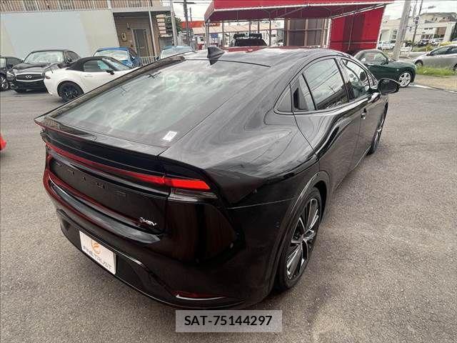 Toyota PRIUS 2024-03 8661002-17