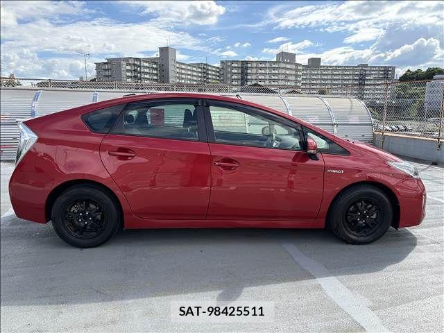 Toyota PRIUS 2014-03 8661048-27