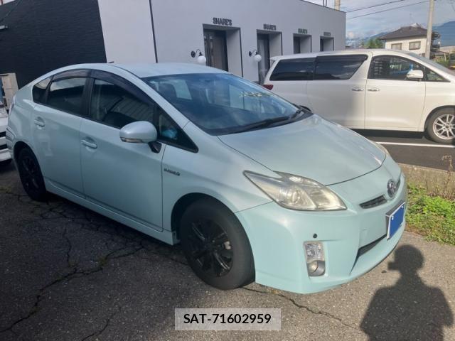 Toyota PRIUS 2010-04 8666761-0