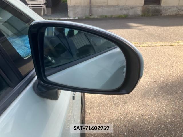 Toyota PRIUS 2010-04 8666761-9