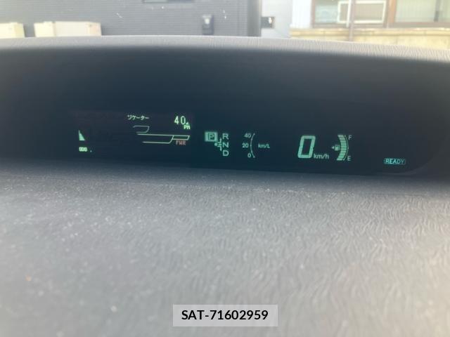 Toyota PRIUS 2010-04 8666761-20